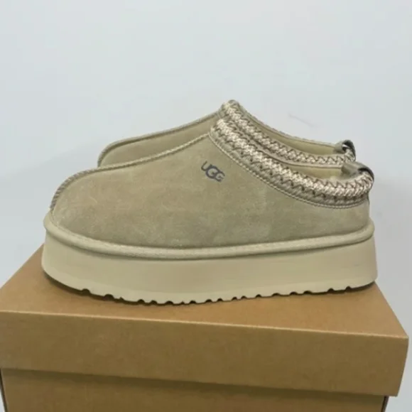 UGG Tazz Platform Slippers